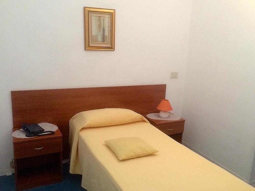 Albergo San Carlo Massa  Dış mekan fotoğraf